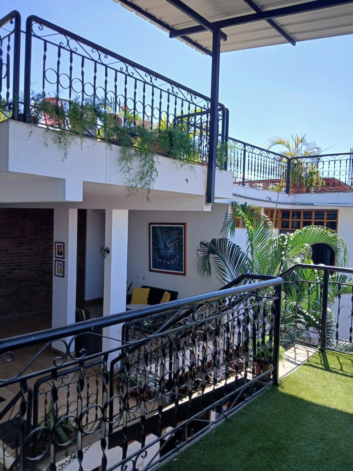 Alojamiento Familiar Custodia Tarapoto Extérieur photo