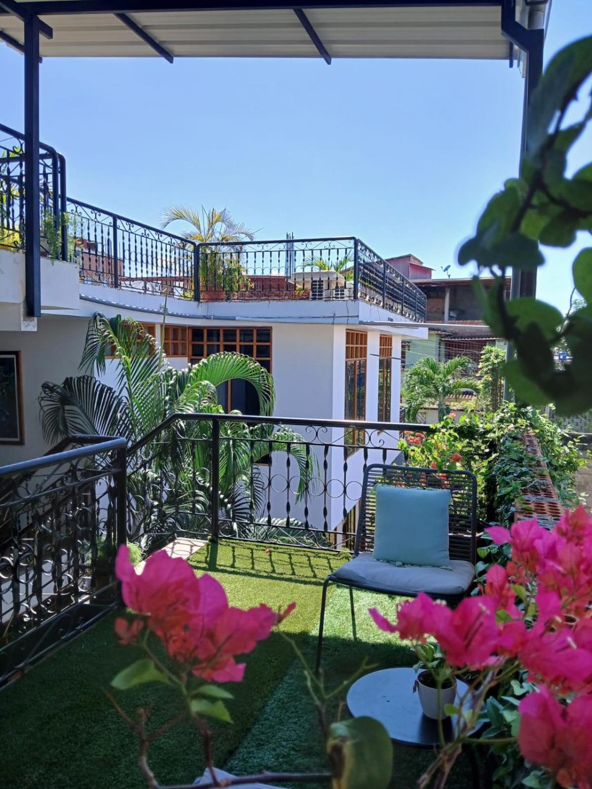 Alojamiento Familiar Custodia Tarapoto Extérieur photo